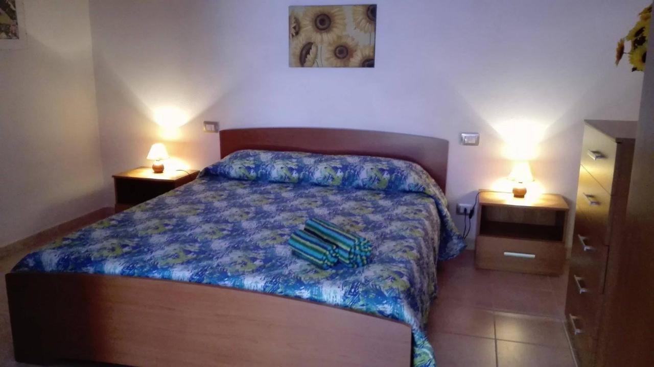 Il Girasole Alloggio Fluminimaggiore Exteriör bild